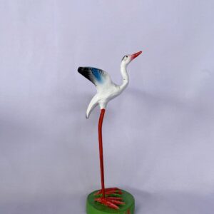 Small flying Heron resin sculpture (C4079_02)