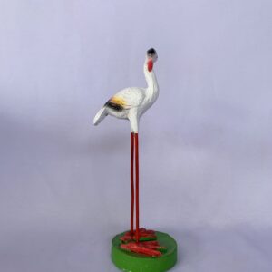 Small standing Heron resin sculpture (C4081_01)