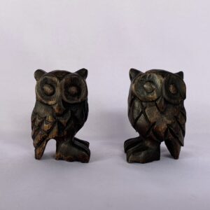 Pair Owls carved wood (dark color) (C4102)