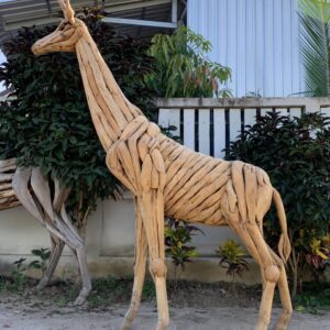 Giraffe driftwood sculpture (C4114)