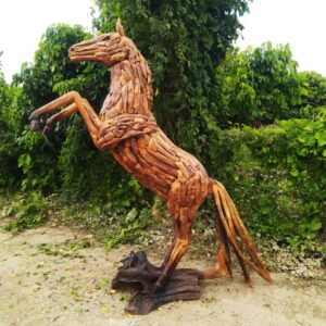 Jumping horse drift sculpture with lacquered (C5040)