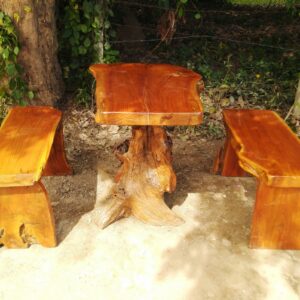 Coffee table set with 2 stools lacquered finish (C5048)